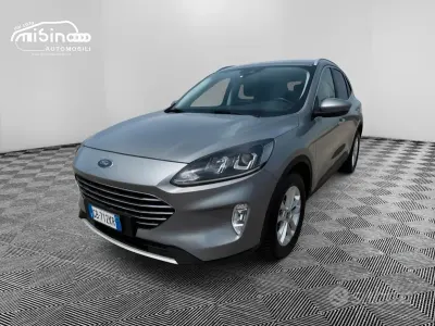 Usata Ford Kuga Titanium 120 CV (88 kW) 2020 Grigio SUV