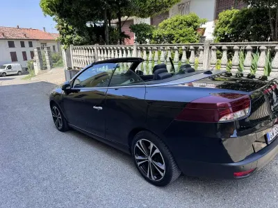 Usata Renault Mégane Cabriolet Luxe 131 CV (96 kW) 2011 Nero Cabrio