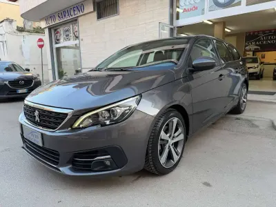 Usata Peugeot 308 SW Allure 131 CV (96 kW) 2019 Grigio platinium met. Station wagon