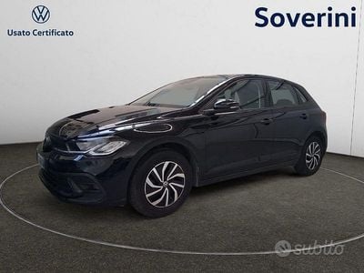 Begagnad VW Polo Life 95 HK (69 kW) 2022 Svart Halvkombi