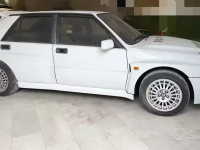 Usado Lancia Delta 90 CV (66 kW) 1992 Blanco Utilitario