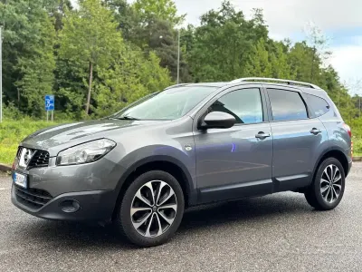 Usata Nissan Qashqai +2 Tekna 150 CV (110 kW) 2011 Grigio SUV