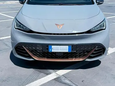 Usata Cupra Born 69 kW (95 CV) 2023 Grigio Utilitaria