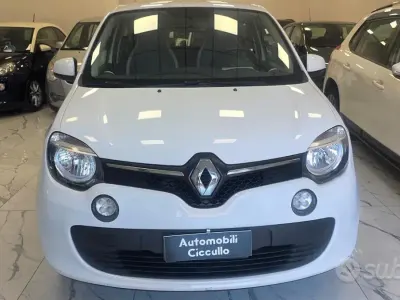 Usata Renault Twingo SE 69 CV (50 kW) 2015 Bianco Utilitaria
