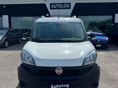 Usata Fiat Doblò Business 95 CV (69 kW) 2021 Bianco Monovolume
