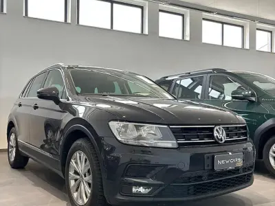 Usado VW Tiguan Business 150 CV (110 kW) 2020 Gris SUV
