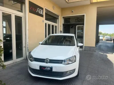 Usata VW Polo Comfortline 75 CV (55 kW) 2010 Bianco Utilitaria