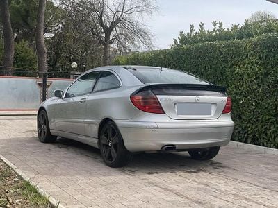 Usata Mercedes C220 2014 Grigio Coupé