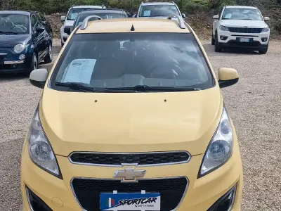Begagnad Chevrolet Spark 68 HK (50 kW) 2014 Gul Halvkombi