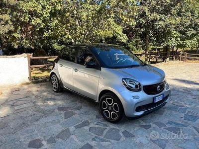 Usata Smart ForFour 90 CV (66 kW) 2015 Grigio Utilitaria