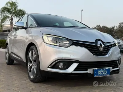 Usata Renault Scénic IV Intens 110 CV (80 kW) 2018 Grigio Monovolume