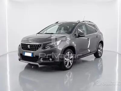 Usata Peugeot 2008 Allure 102 CV (75 kW) 2019 Grigio SUV