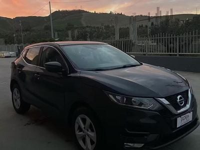 Używany Nissan Qashqai Tekna 116 KM (85 kW) 2019 Czarny SUV