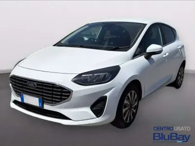 Usata Ford Fiesta Titanium 125 CV (91 kW) 2022 Frozen white Utilitaria