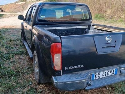 Usata Nissan Navara 190 CV (139 kW) 2006 Grigio Pick-up