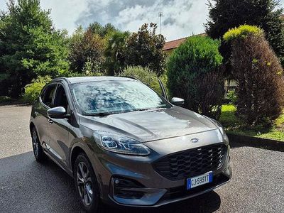 Usata Ford Kuga 120 CV (88 kW) 2022 Grigio SUV