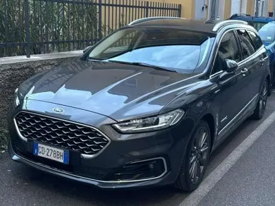 Usata Ford Mondeo Vignale 140 CV (102 kW) 2020 Grigio Station wagon