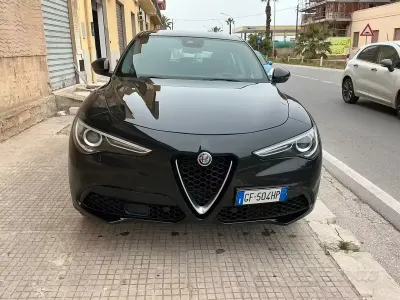 Usata Alfa Romeo Stelvio Executive 190 CV (139 kW) 2021 Nero SUV