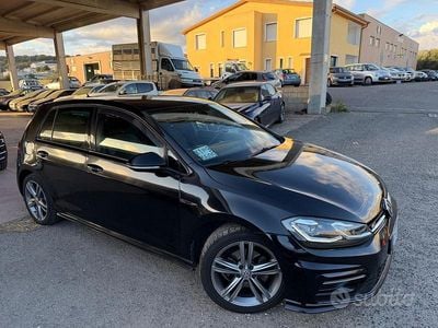 Nero Usata 2018 VW Golf R-line Berlina | 14.900 € (Buon prezzo)