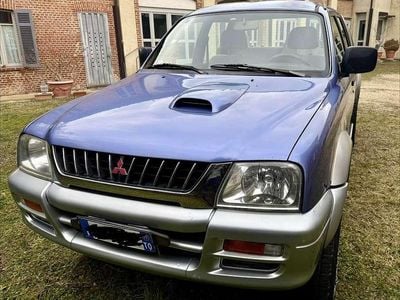 Usata Mitsubishi L200 99 CV (72 kW) 2019 Blu/azzurro Pick-up