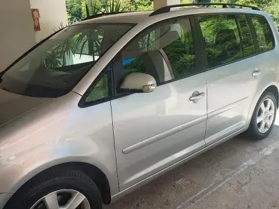 Usata VW Touran 105 CV (77 kW) 2006 Grigio Monovolume