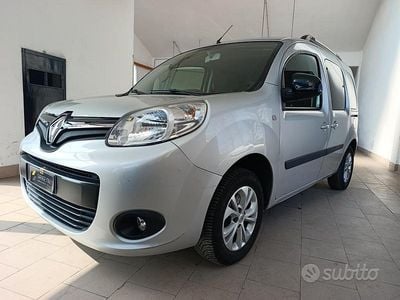 Usata Renault Kangoo LIMITED 95 CV (69 kW) 2019 Grigio Monovolume