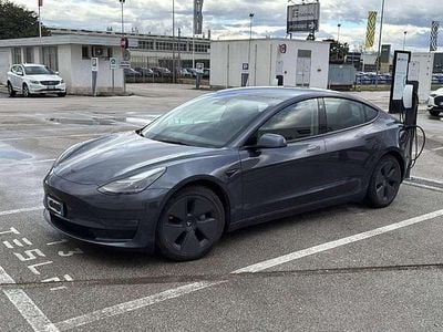 Usata Tesla Model 3 Long Range AWD 366 kW (498 CV) 2021 Grigio Berlina