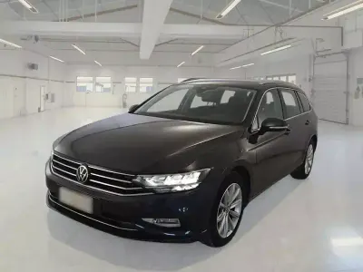 Usata VW Passat Business 150 CV (110 kW) 2021 Nero Station wagon