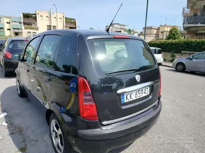 Usata Lancia Musa 95 CV (69 kW) 2004 Monovolume