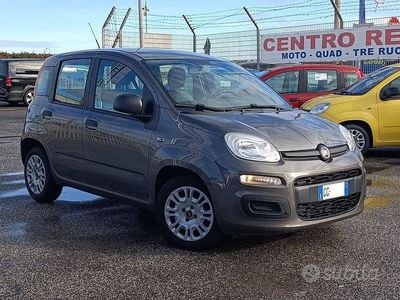 Usata Fiat Panda 2021 Grigio scuro Utilitaria