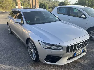 Usata Volvo V90 R-Design 320 CV (235 kW) 2018 Grigio Station wagon