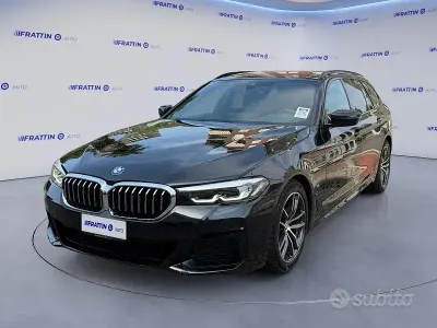 Usata BMW 520 M Sport 190 CV (139 kW) 2023 Grigio Berlina