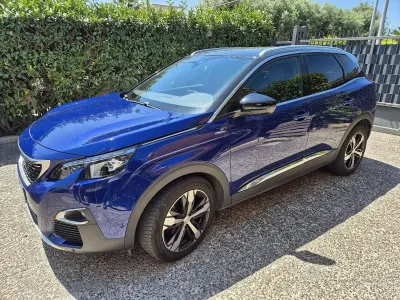 Usata Peugeot 3008 GT-line 131 CV (96 kW) 2019 Blu SUV