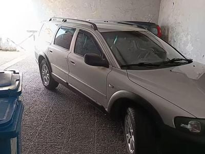 Usata Volvo XC70 163 CV (119 kW) 2004 Grigio Station wagon