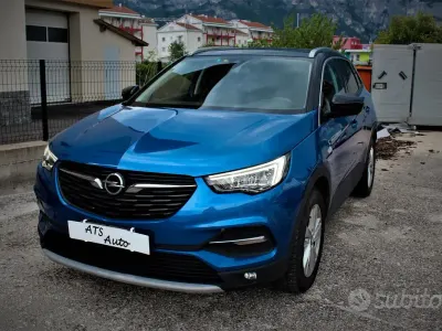 Usata Opel Grandland X Business 131 CV (96 kW) 2020 Bluazzurro SUV