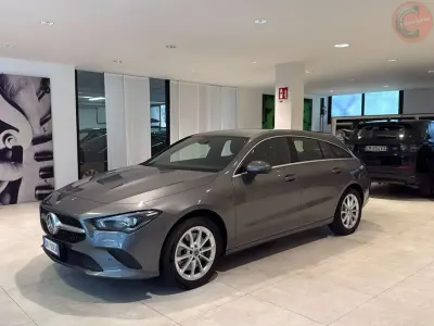 Usata Mercedes CLA250e 160 CV (117 kW) 2022 Grigio Coupé