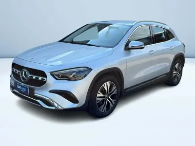 Usata Mercedes GLA200 Advanced Plus 150 CV (110 kW) 2023 Argento SUV