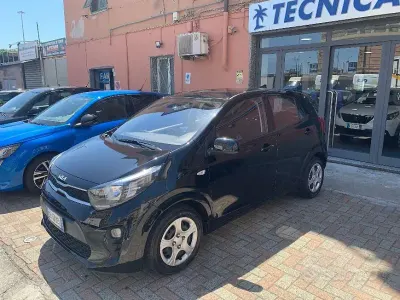 Usata Kia Picanto Urban 67 CV (49 kW) 2022 Nero Utilitaria