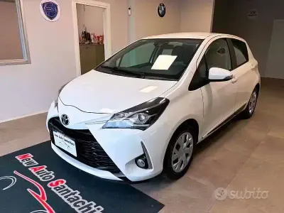Second-hand Toyota Yaris Active 69 CP (50 kW) 2018 Alb Berlinǎ