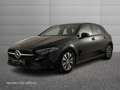 Usata Mercedes A180 Advanced 116 CV (85 kW) 2025 Nero Berlina