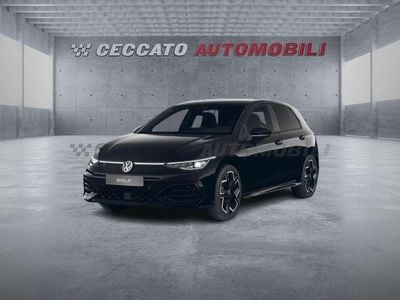 Ny VW Golf VIII R-line Plus 150 HK (110 kW) 2026 Svart Halvkombi