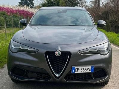 Usata Alfa Romeo Stelvio Super 209 CV (153 kW) 2023 Grigio SUV