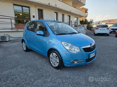Usata Opel Agila Enjoy 65 CV (47 kW) 2010 Bluazzurro Utilitaria