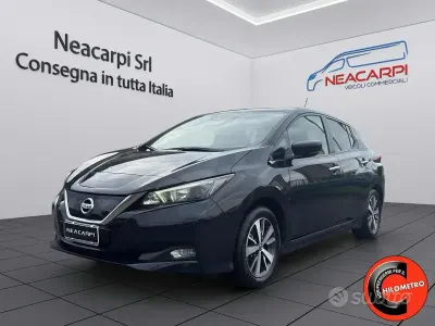 Usata Nissan Leaf Acenta 89 kW (122 CV) 2020 Blu Utilitaria