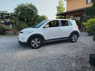 Usata Toyota Urban Cruiser 99 CV (72 kW) 2010 Bianco Utilitaria