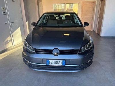Usata VW Golf VII Sportline 116 CV (85 kW) 2020 Grigio Berlina