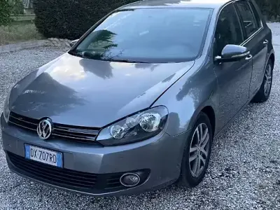 Usata VW Golf VI 102 CV (75 kW) 2009 Grigio Utilitaria