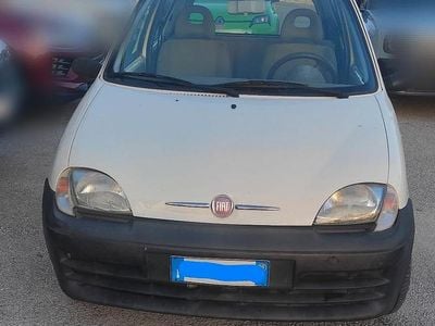 Usata Fiat 600 54 CV (39 kW) 2009 Bianco Utilitaria