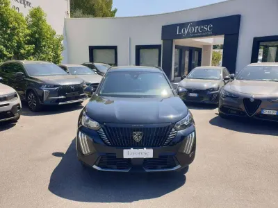 Usata Peugeot 2008 Allure 101 CV (74 kW) 2025 Nero SUV