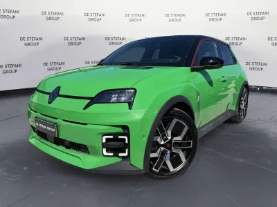 Usata Renault R5 Komfort 110 kW (150 CV) 2025 Verde Utilitaria